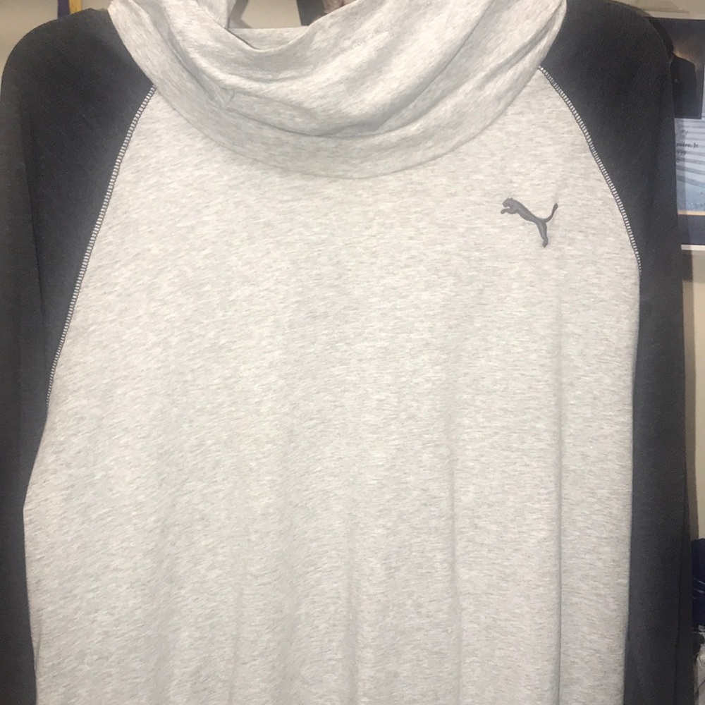 PUMA pullover
